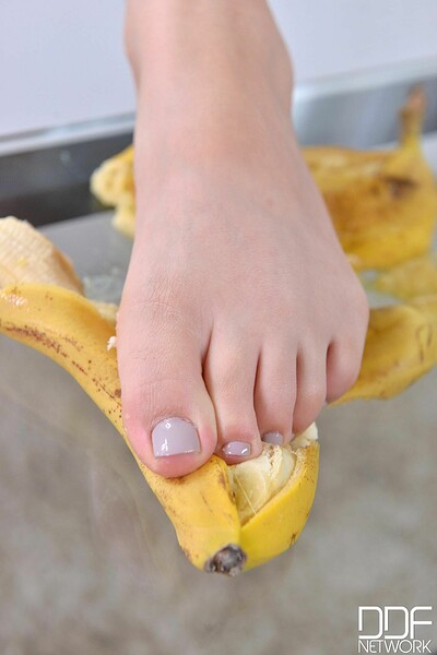 Ariana Brown in Lustful Mashing - Hottie Uses Feet To Play With Banana from Hot Legs and Feet