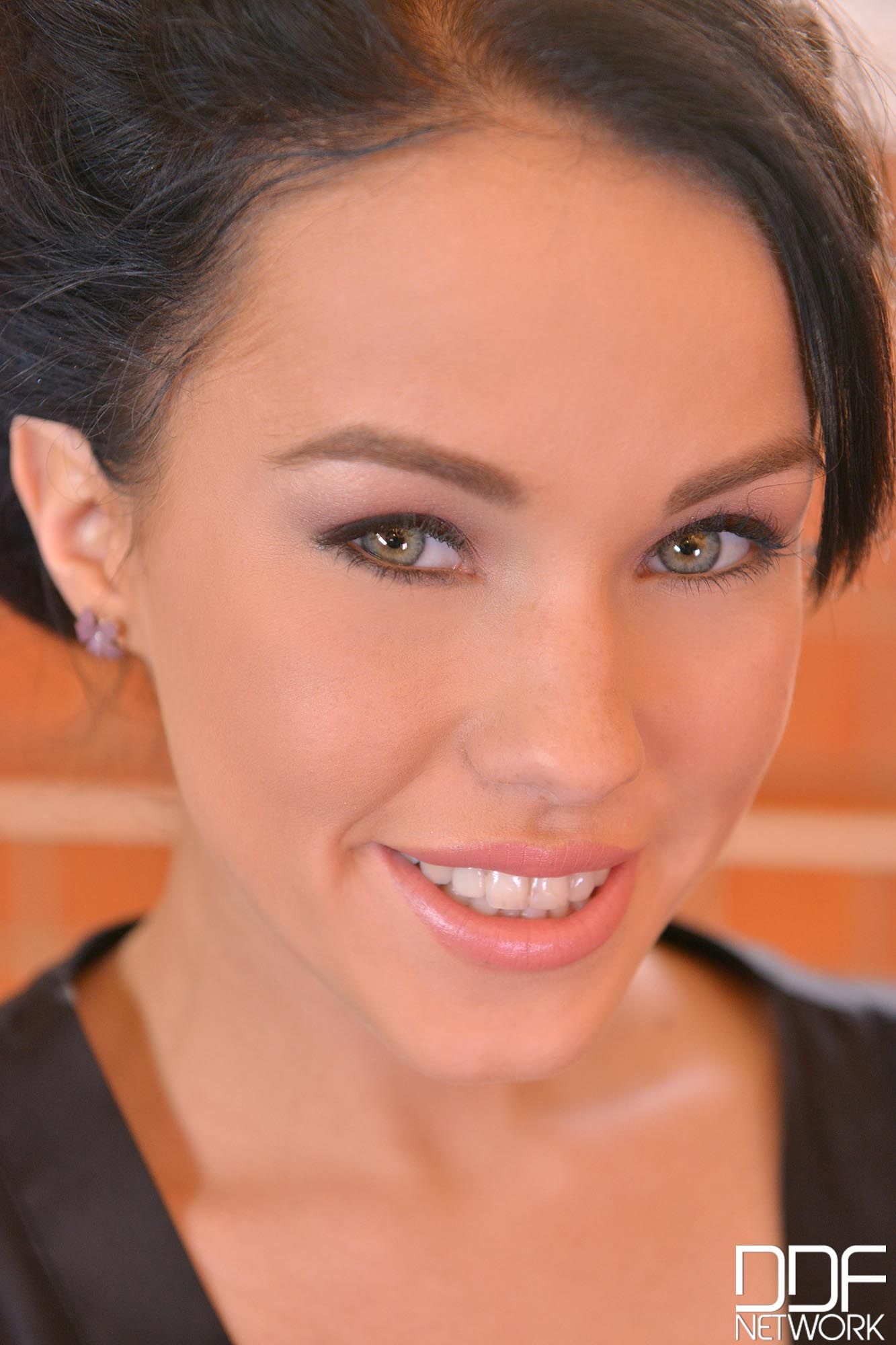 Megan Rain in Hot Legs and Feet set Open Wide For Worship