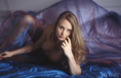 Allison A in Junone By Yerbury from Met Art