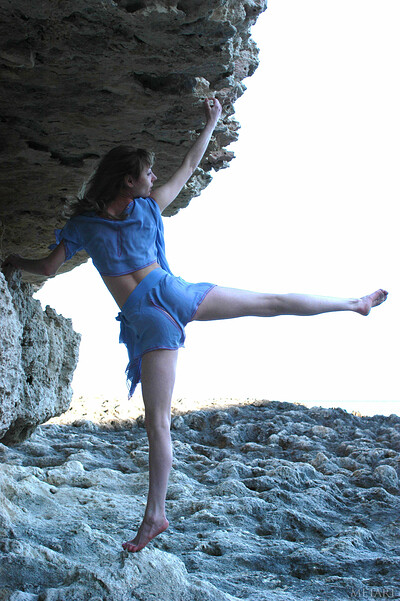 Uliya A and Vika A in Exuma from Met Art