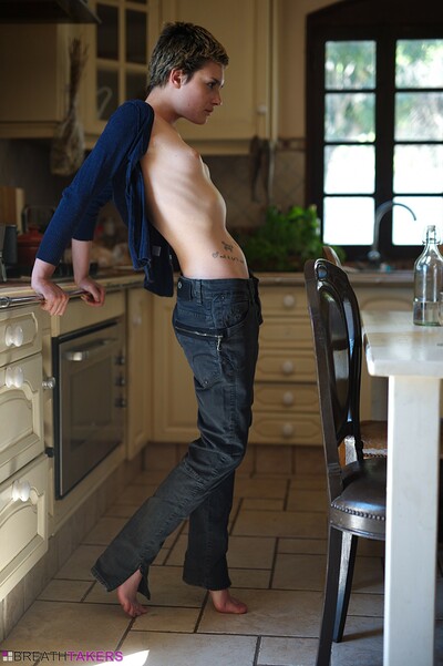 Caterina Foxy in Boyfriend Jeans from Breathtakers