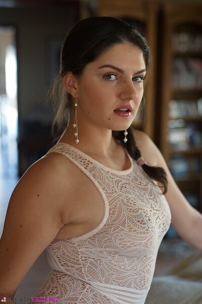 Francesca Dicaprio in Affascinante from Breathtakers