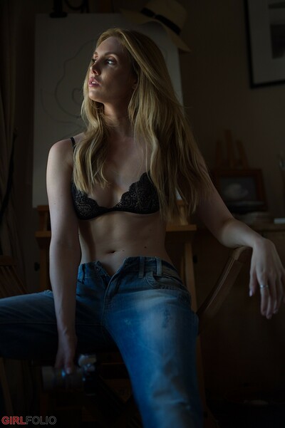 Anuska in Muse from Girlfolio