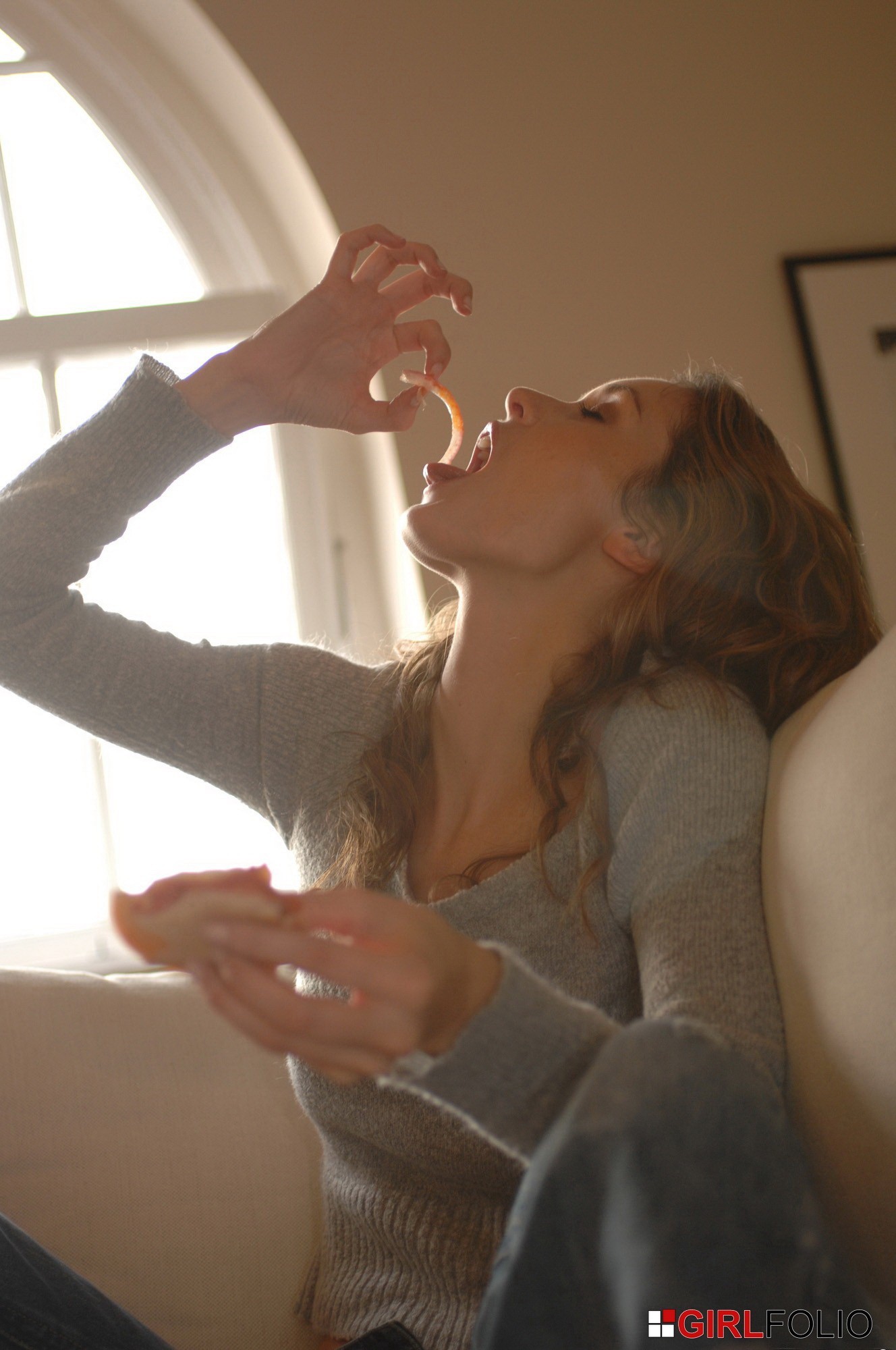 Nikkala Stott in Girlfolio set Pizza To Go