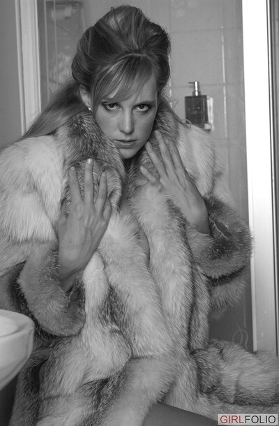 Joceline Brook Hamilton in Joceline 005 from Girlfolio