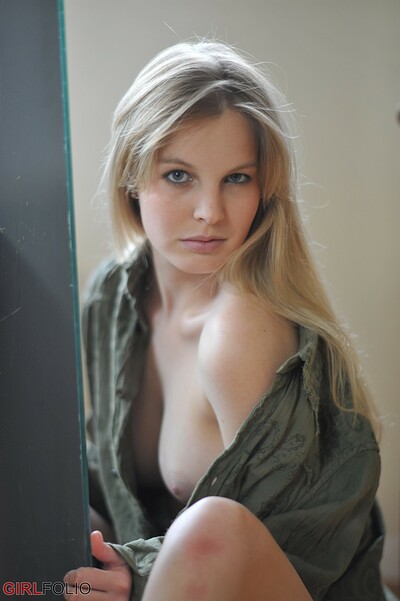 Rose in Girlfolio set My Favourite Shirt