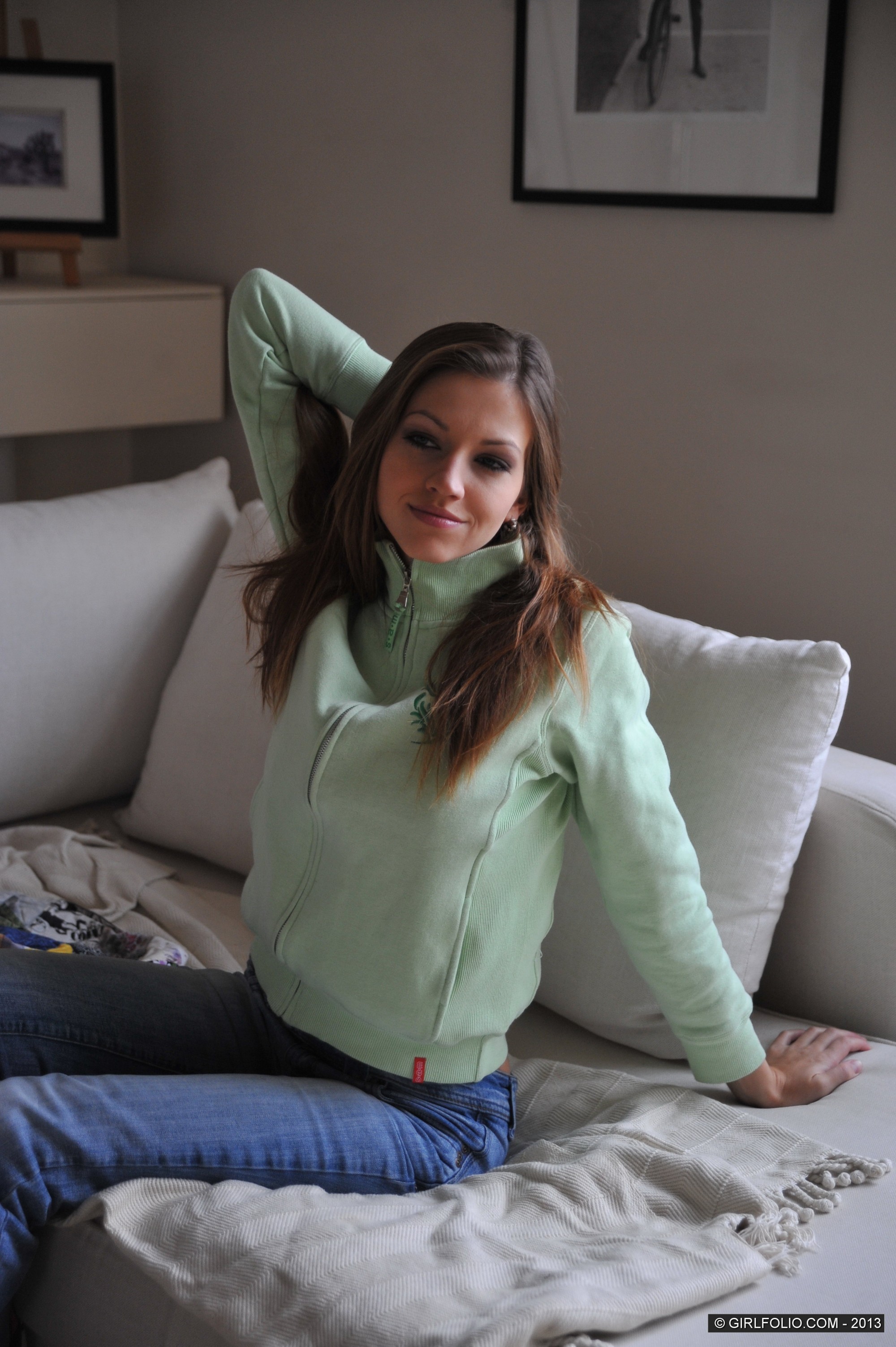 Eufrat in Girlfolio set Eufrat 001