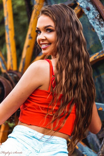 Tara King in Rustic from Hayleys Secrets