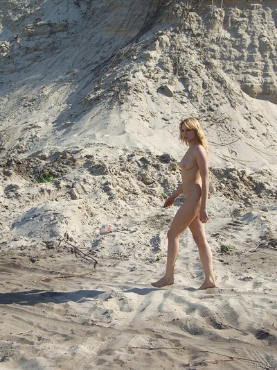 Alex B in Live On Met from Metart