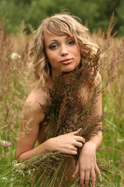 Arina C in Presenting Arina from Metart