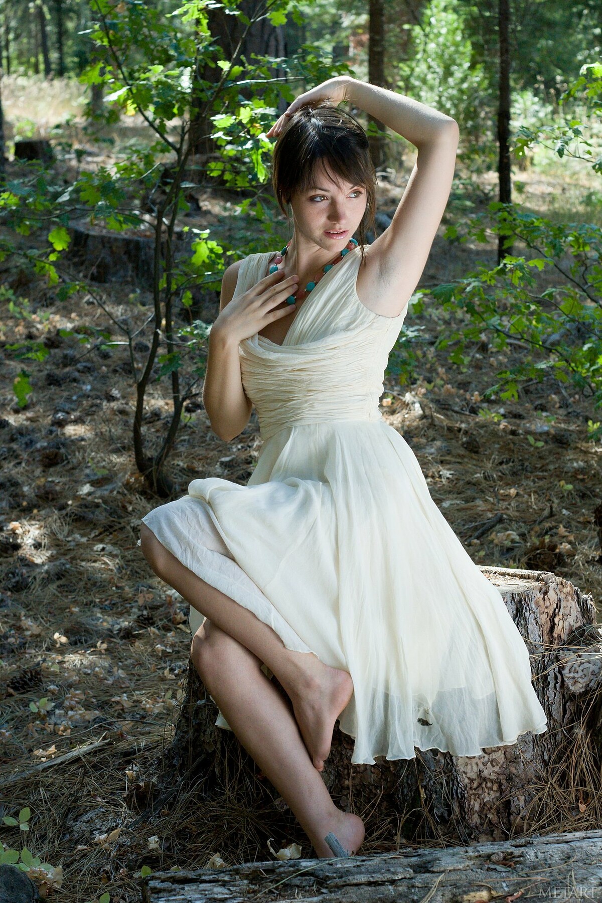 Short haired cutie embraces her hairy bush in the nature