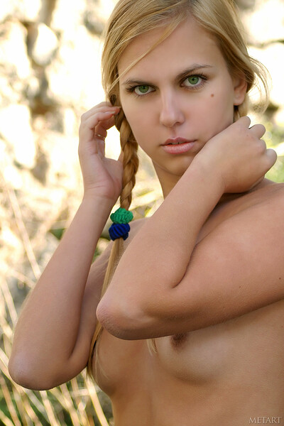 Lana E in Daytime from Metart