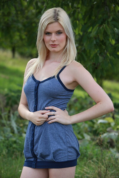 Luka B in Presenting Luka from Metart