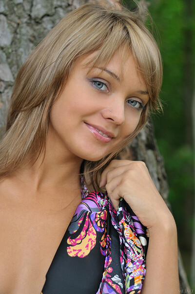 Lada D in Lamia from Metart