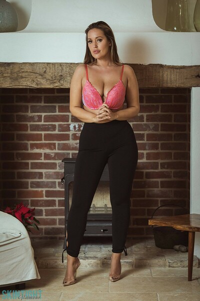 Frankie Lain in Felicity from Skintight Glamour
