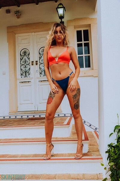 Frankie Hollywood in Hats Off from Skintight Glamour