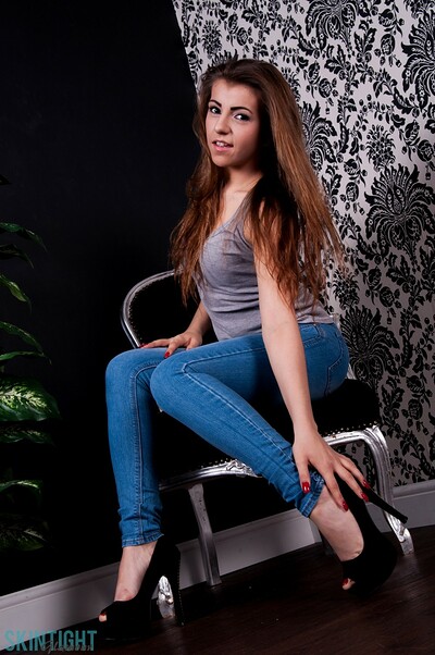 Sara Parker in Sarah Jeans from Skintight Glamour