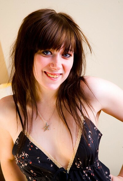 Sian in Sian Series 1 from Simonscans