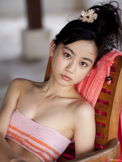 Yuuri Kazuki in Barely 18 from All Gravure
