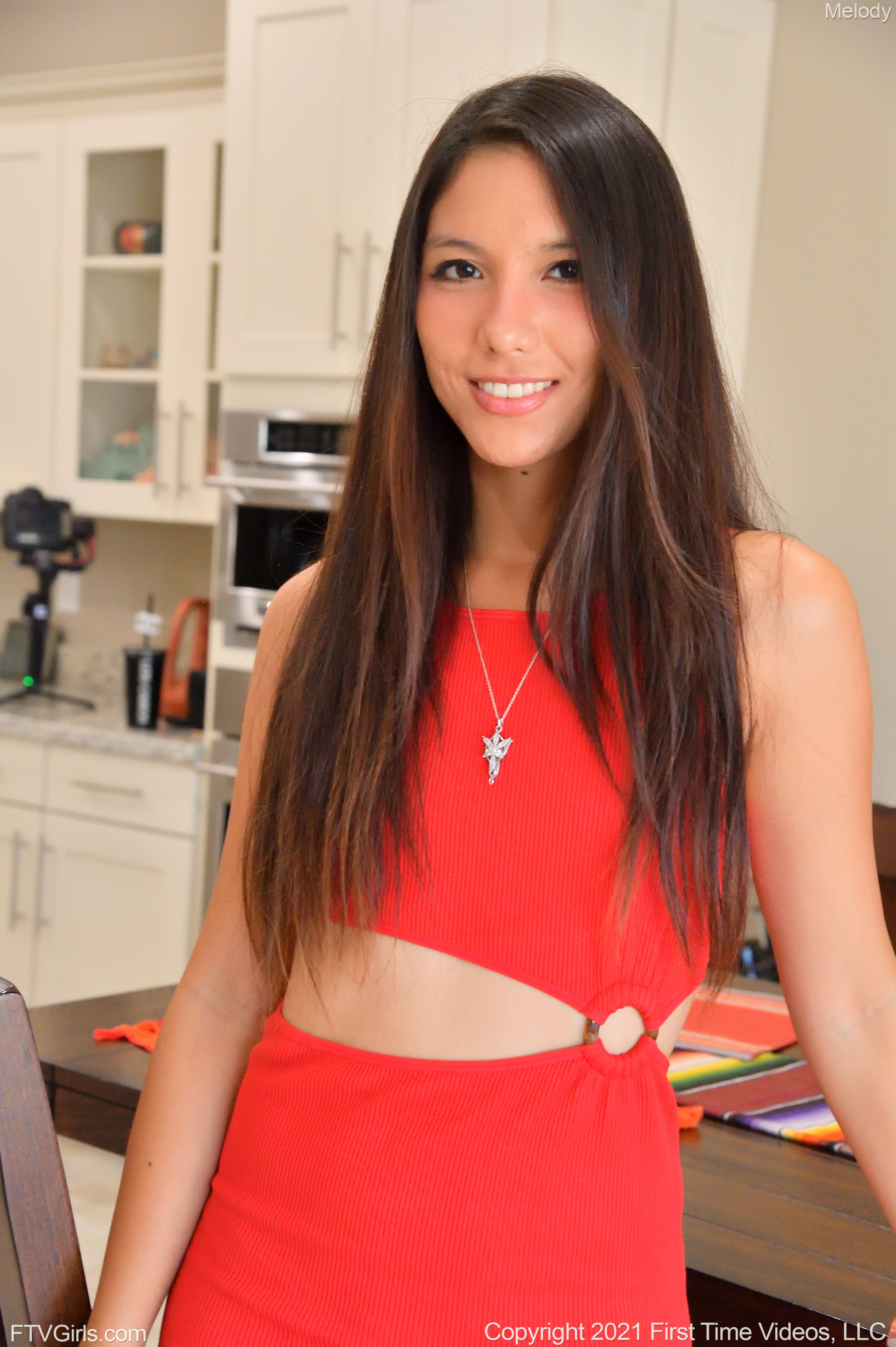 Melody in Ftv Girls set Sexy Asian In Red
