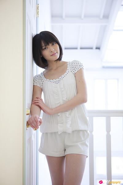 Maimi Yajima in Daddys Girl from All Gravure