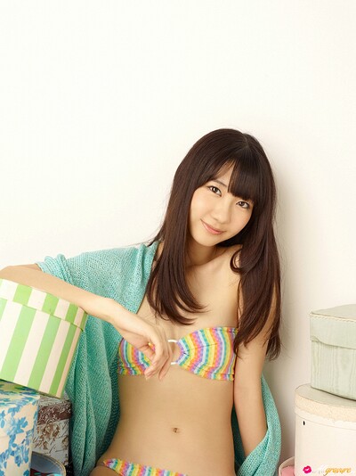 Yuki Kashiwagi in Girls Day Out 4 from All Gravure