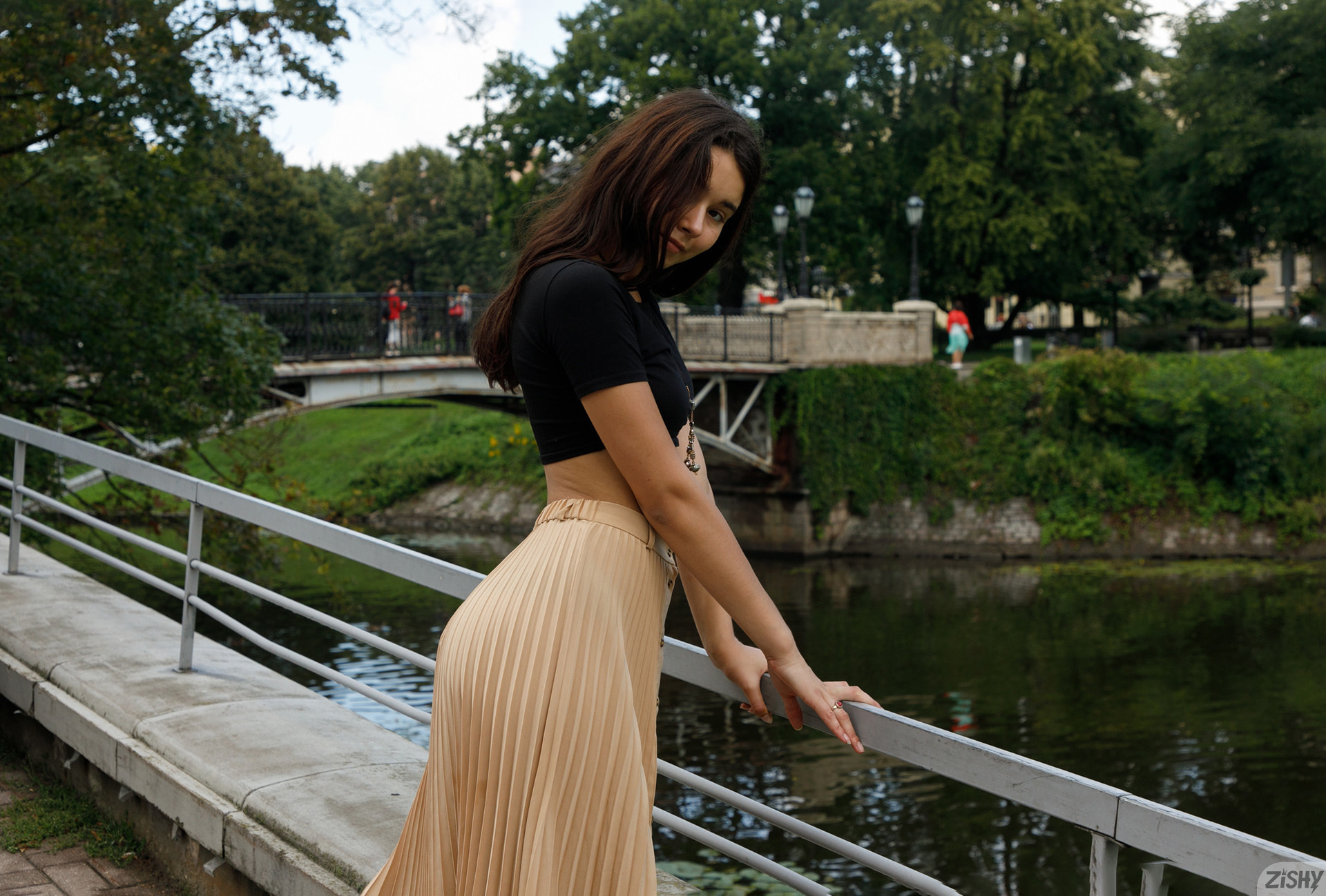 Miki Pedangen in Zishy set Beauty Is Divine