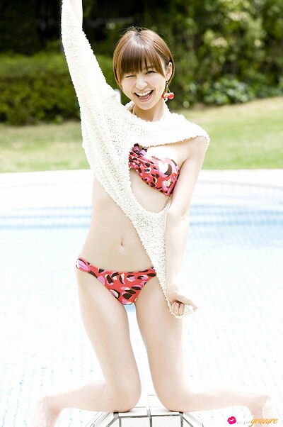 Mariko Shinoda in Cherry from All Gravure