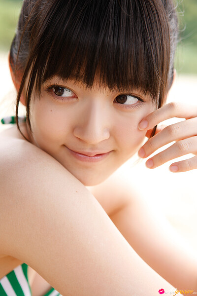 Airi Suzuki in Be Mine from All Gravure