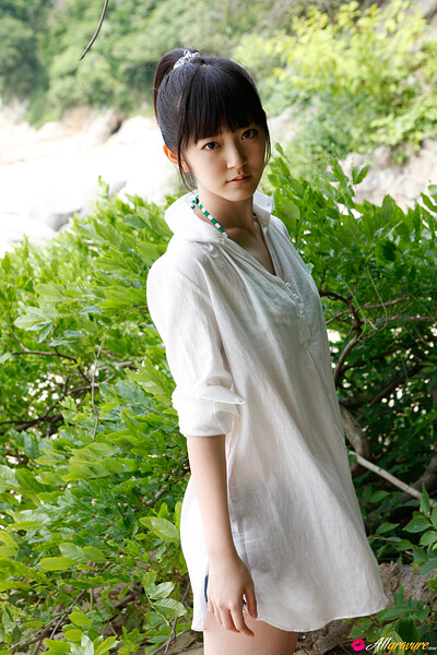 Airi Suzuki in Be Mine from All Gravure