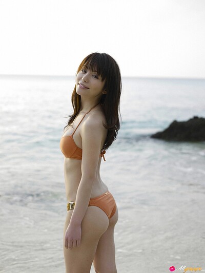 Yuki Morisaki in Masters Heart from All Gravure