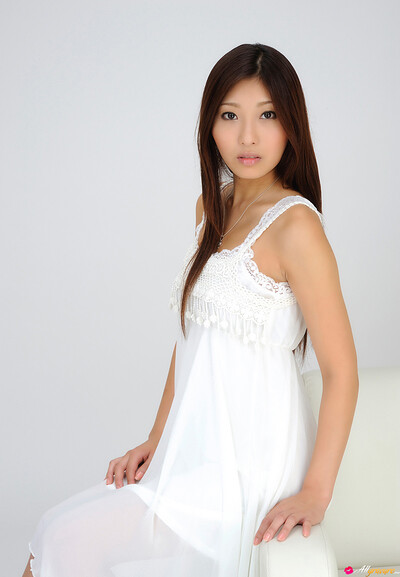 Cute charmer Saeka Tanaka delightfully poses in White Hot