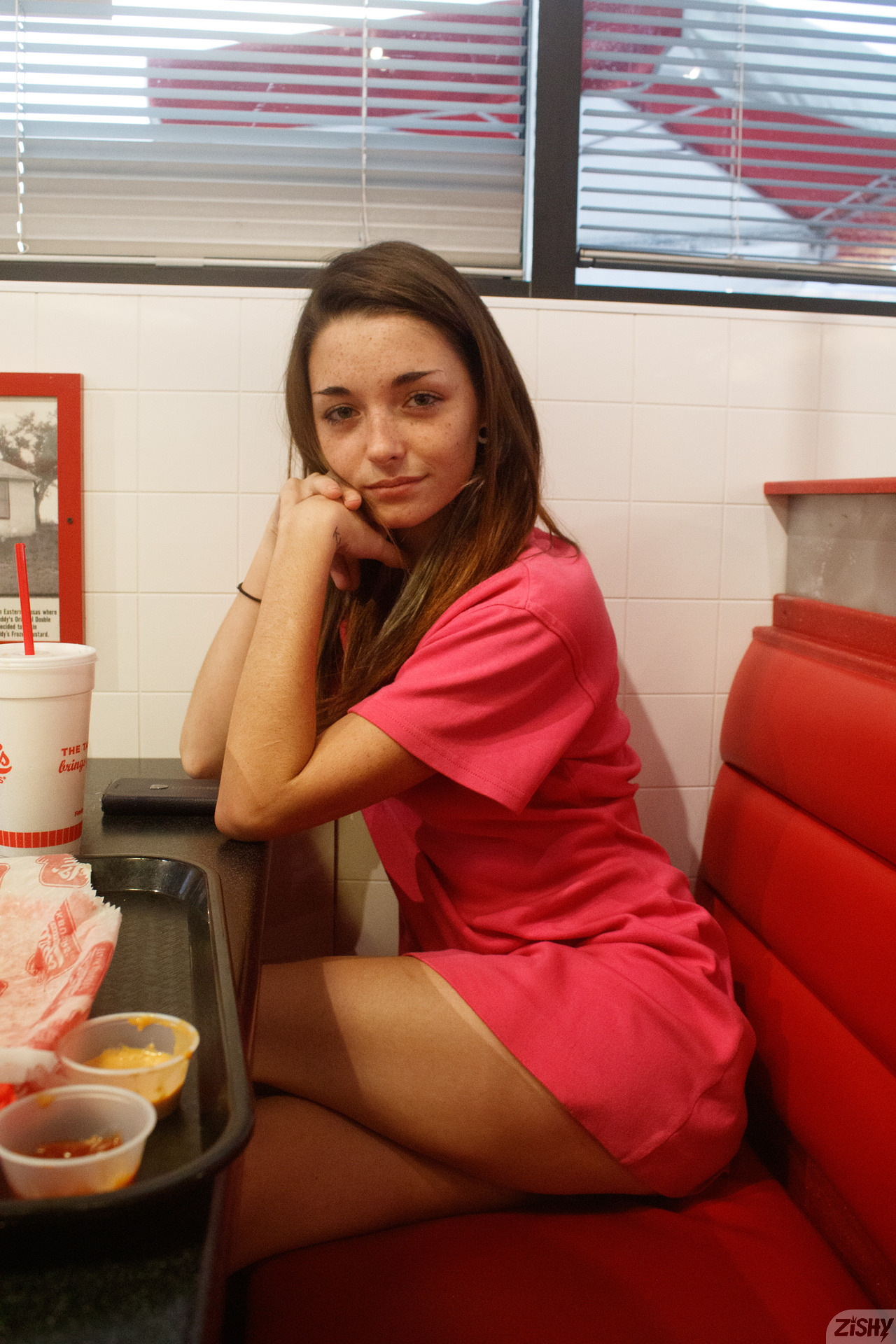 Hannah Tarley in Zishy set Skinny Fries