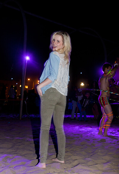 Catie Parker in Glow Santa Monica from Zishy