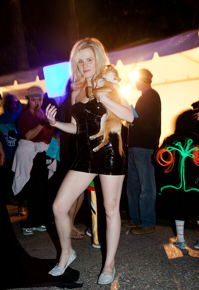 Catie Parker in Glow Santa Monica from Zishy