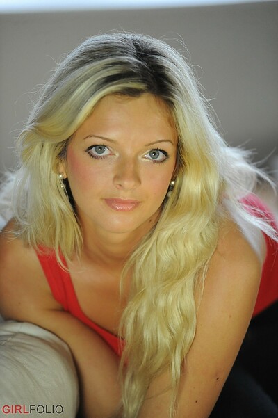 Zuzia in New Model from Girlfolio