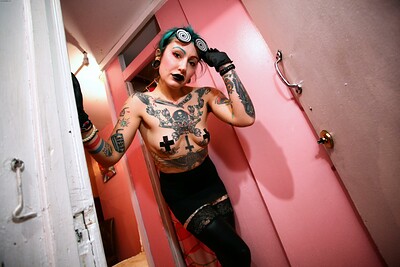 Anna Monoxide in Wild Anna from Crazy Babe