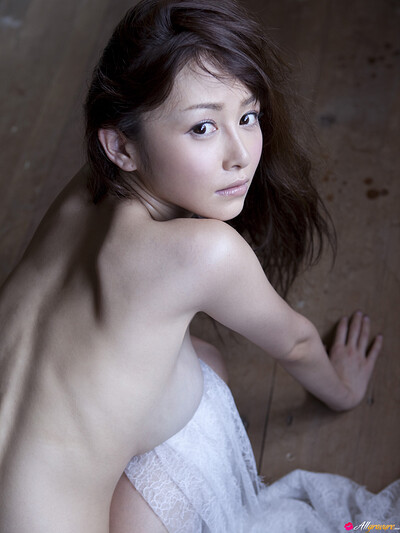 Anri Sugihara in Anmirage 5 from All Gravure