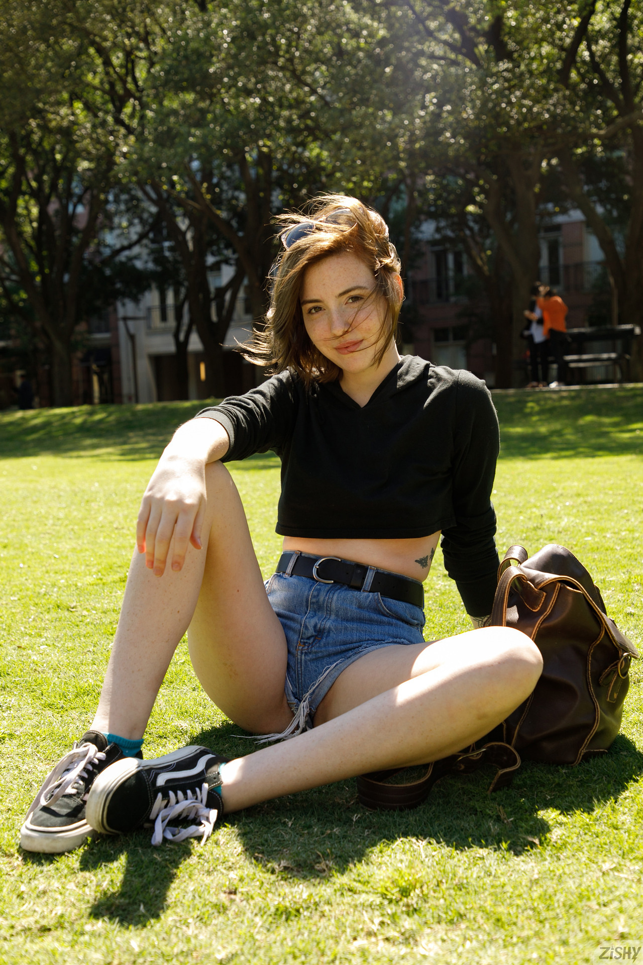 Maggie O Shannon in Zishy set Houston No Problems