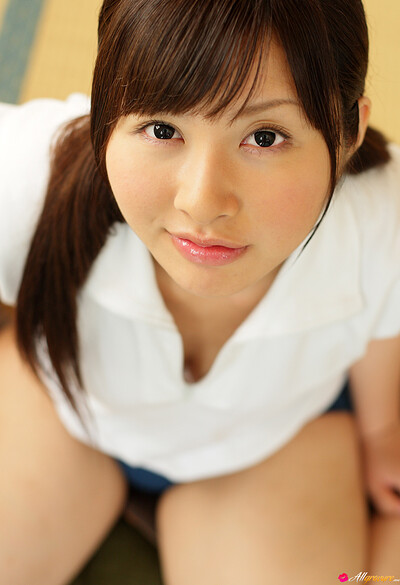 Mizuho Shiraishi in Sweet Girl 1 from All Gravure