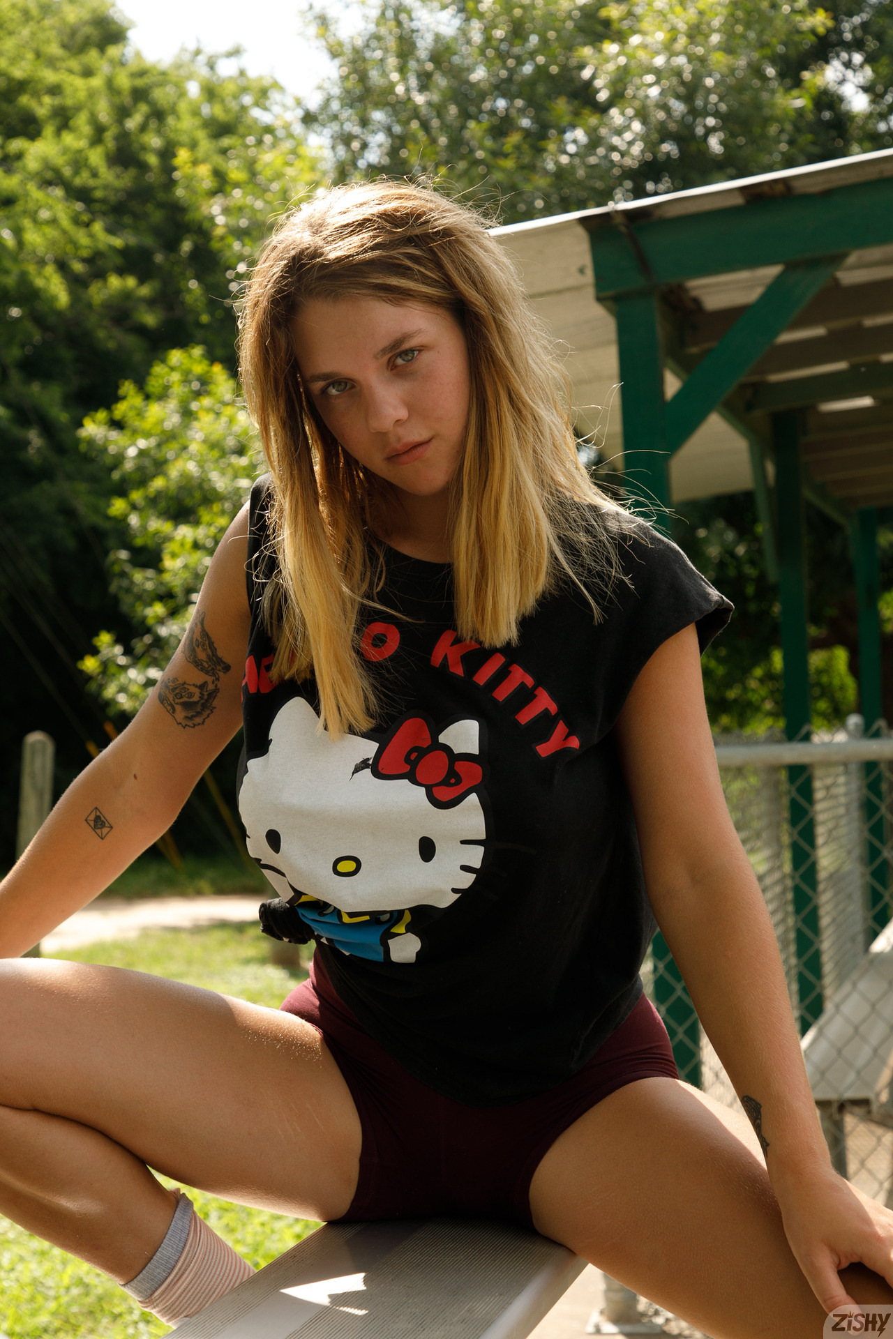 Gabbie Carter in Zishy set Texas Snow
