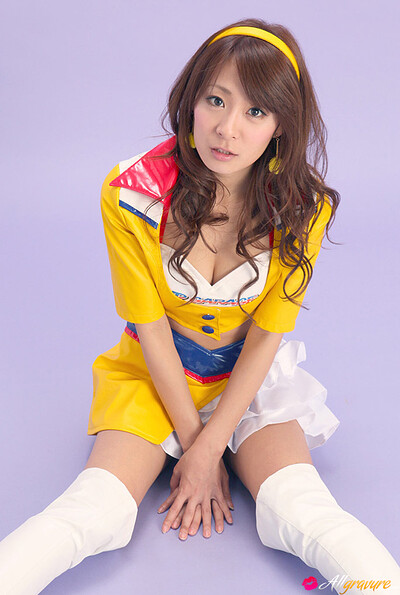 Yuki Aikawa in Up Garage from All Gravure