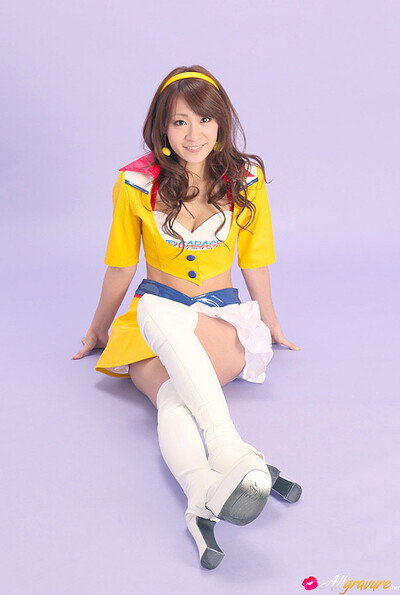 Yuki Aikawa in Up Garage from All Gravure