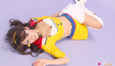 Yuki Aikawa in Up Garage from All Gravure