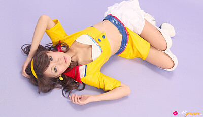 Yuki Aikawa in Up Garage from All Gravure
