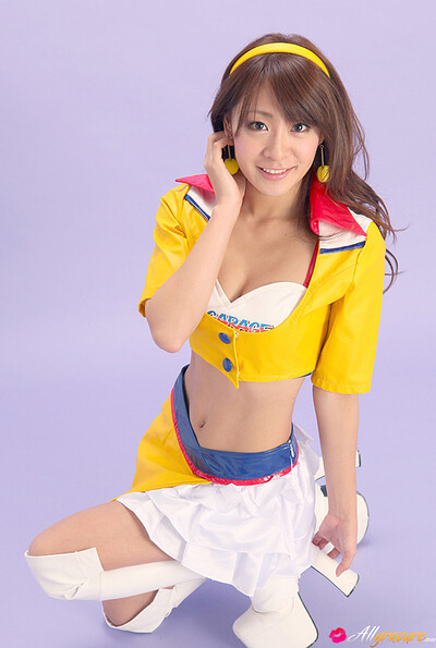 Yuki Aikawa in Up Garage from All Gravure