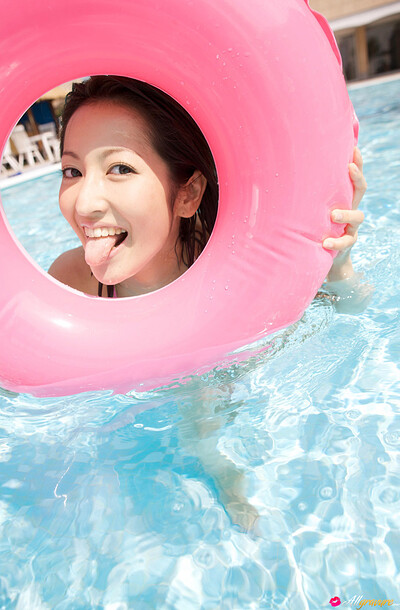 Nao Utahara in Enter Light 2 from All Gravure