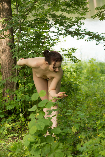 Lisa Musa in In Nature from Erotic Beauty