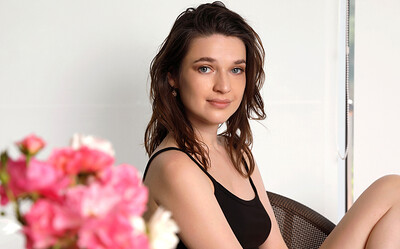 Amelia in MPL Studios set Pink Tea