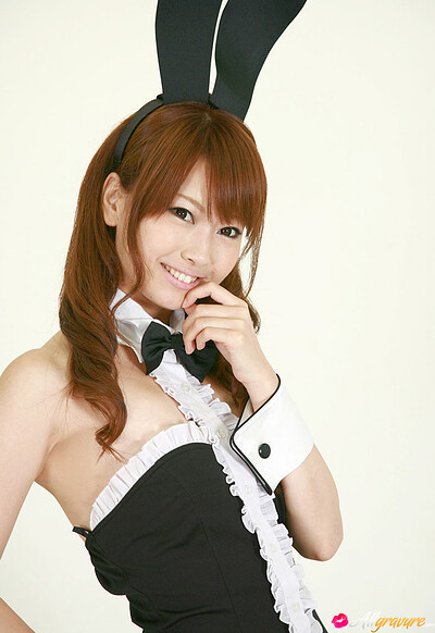 Chinatsu Sasaki in Play Bunny from All Gravure
